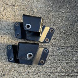 88-98 Chevy C1500 2" Drop Hangers