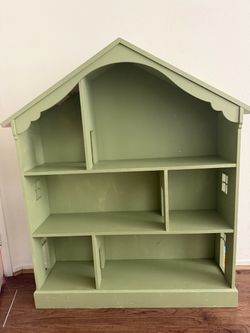 4 foot doll house