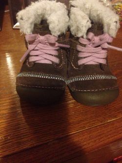 Stride rite boots size 3.5w