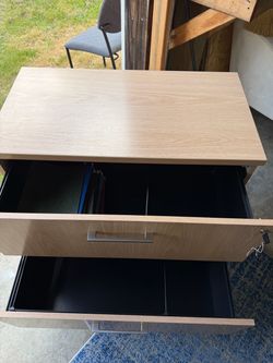 File cabinet almost new