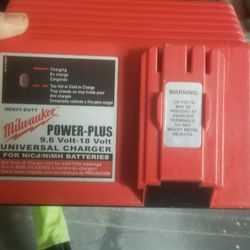 Milwaukee  Charger For Battery 