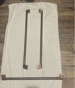 Cafe refrigerator handles