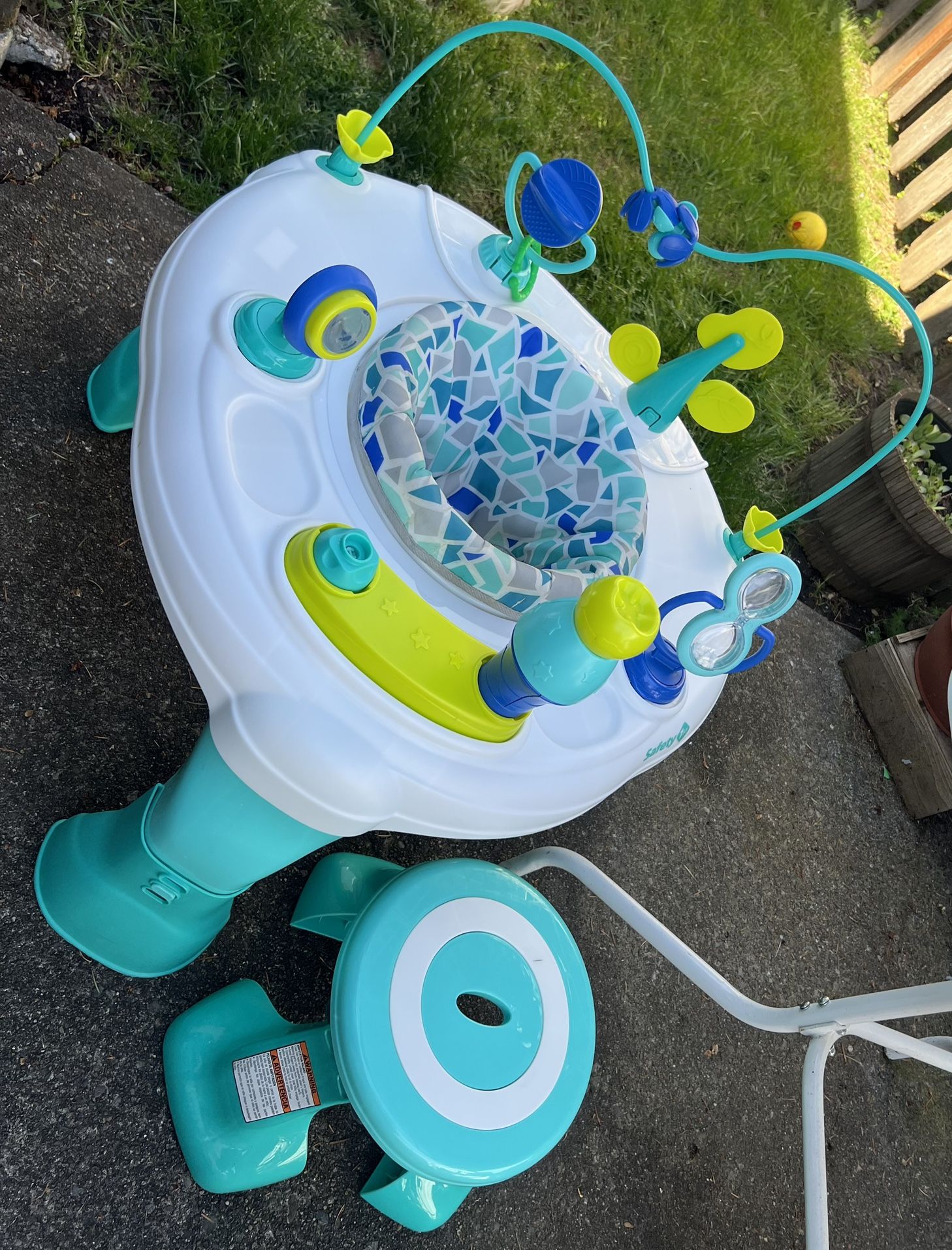 Safety 1ˢᵗ Grow and Go 4-in-1 Stationary Activity Center