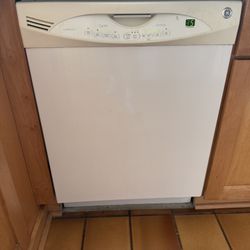 Whirlpool Dishwasher 