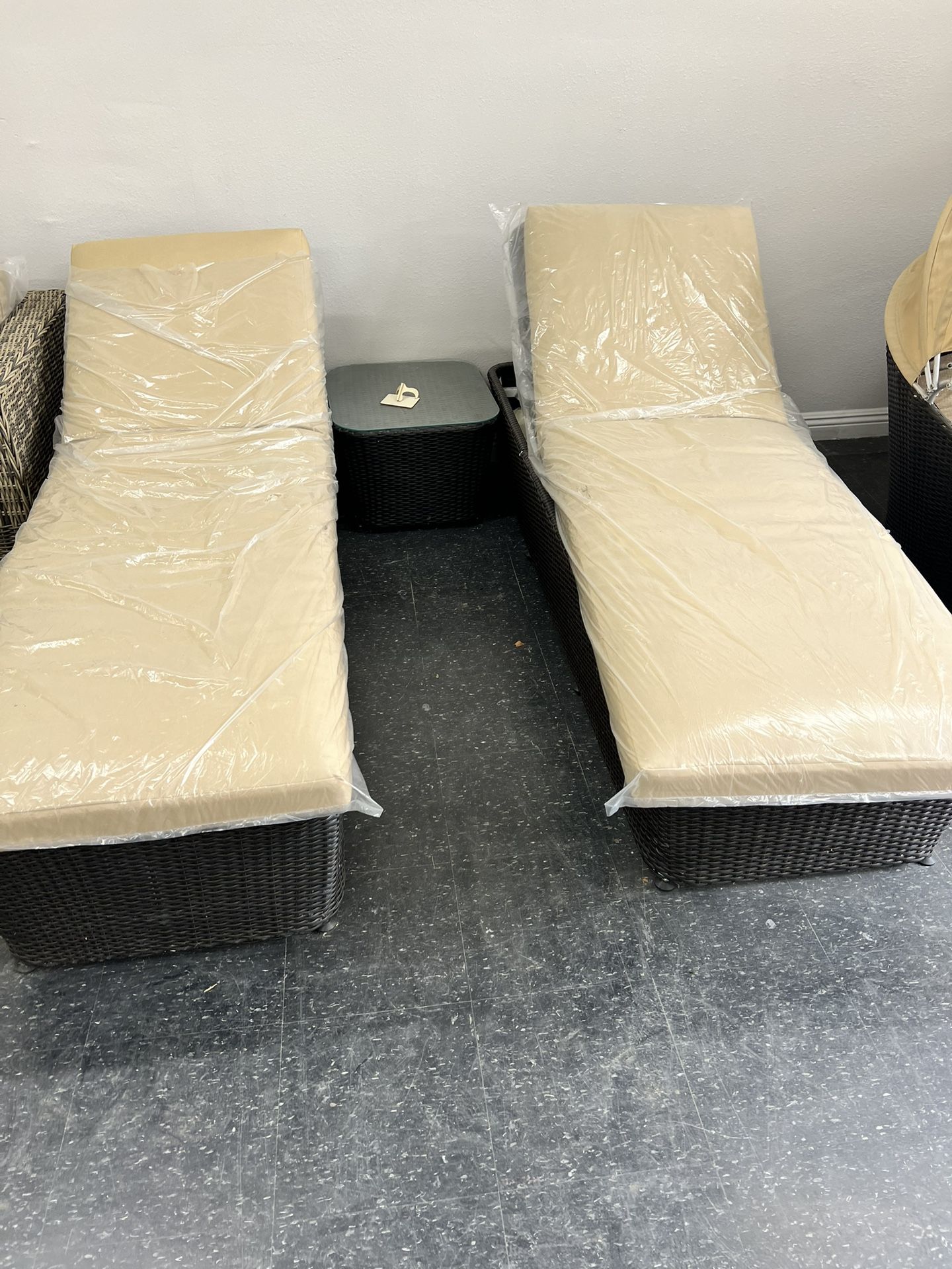 Patio Furniture Poolside Lounge Tanning Daybed 3 piece Set