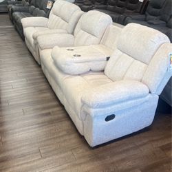 Clearance Last One Manual Recliner Sofa Set!