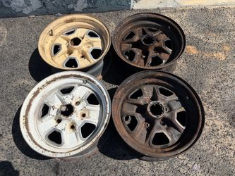 Oldsmobile Cutlass original 14x6 rally rims 5 on 4.75