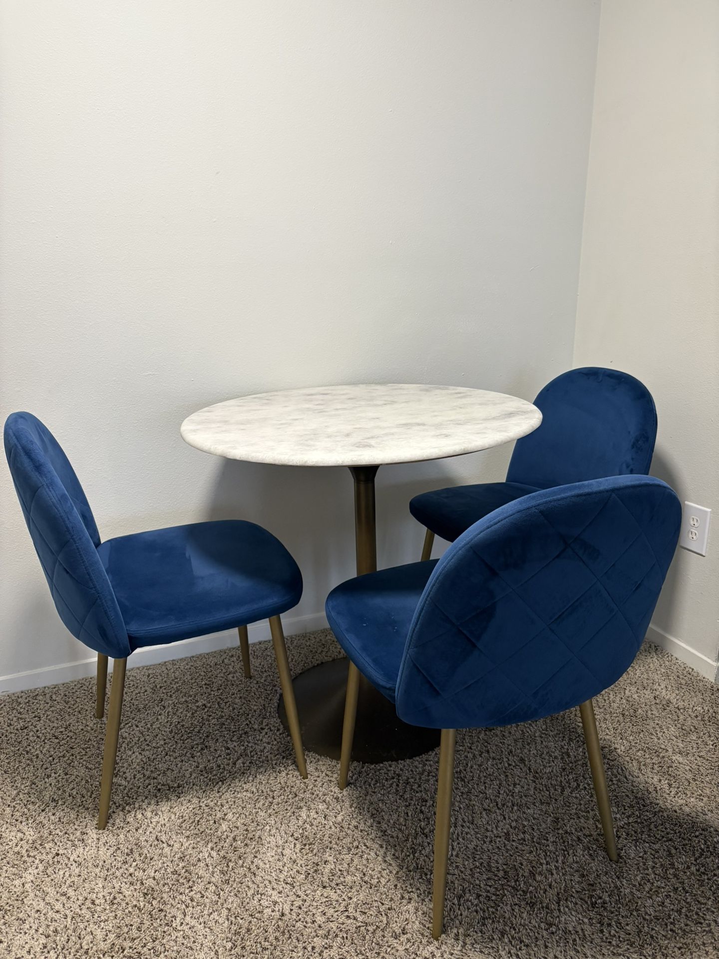 Marble Dining Table With Chairs