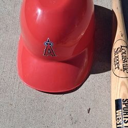 Angels Bat with hat