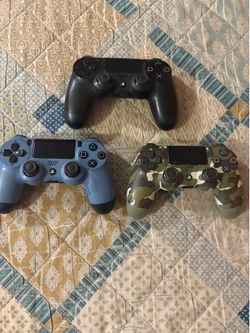 PlayStation 4 Controllers