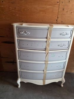 Broyhill dresser solid wood