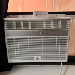 GE 10,000 BTU Window  Air Conditioner For 450 Sq Ft Rooms