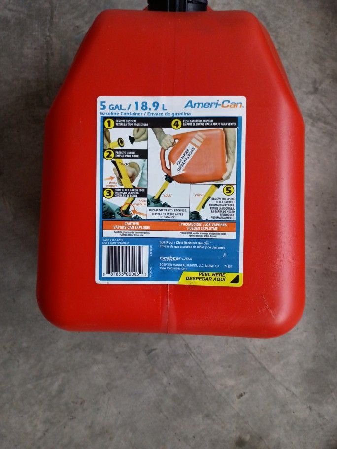 Like New Five Gallon Gas Can With Safety Shut Off Spout