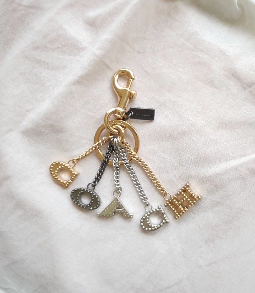  COACH  Keychain / Purse Accessory Accent