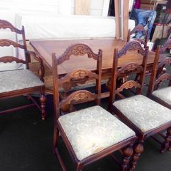 1920 ' s  Table and Chairs 