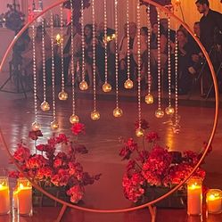 15 Hanging Candle Arch