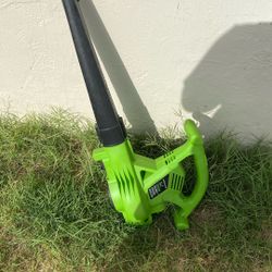 Portland Leaf Blower Electric works perfectly no issues