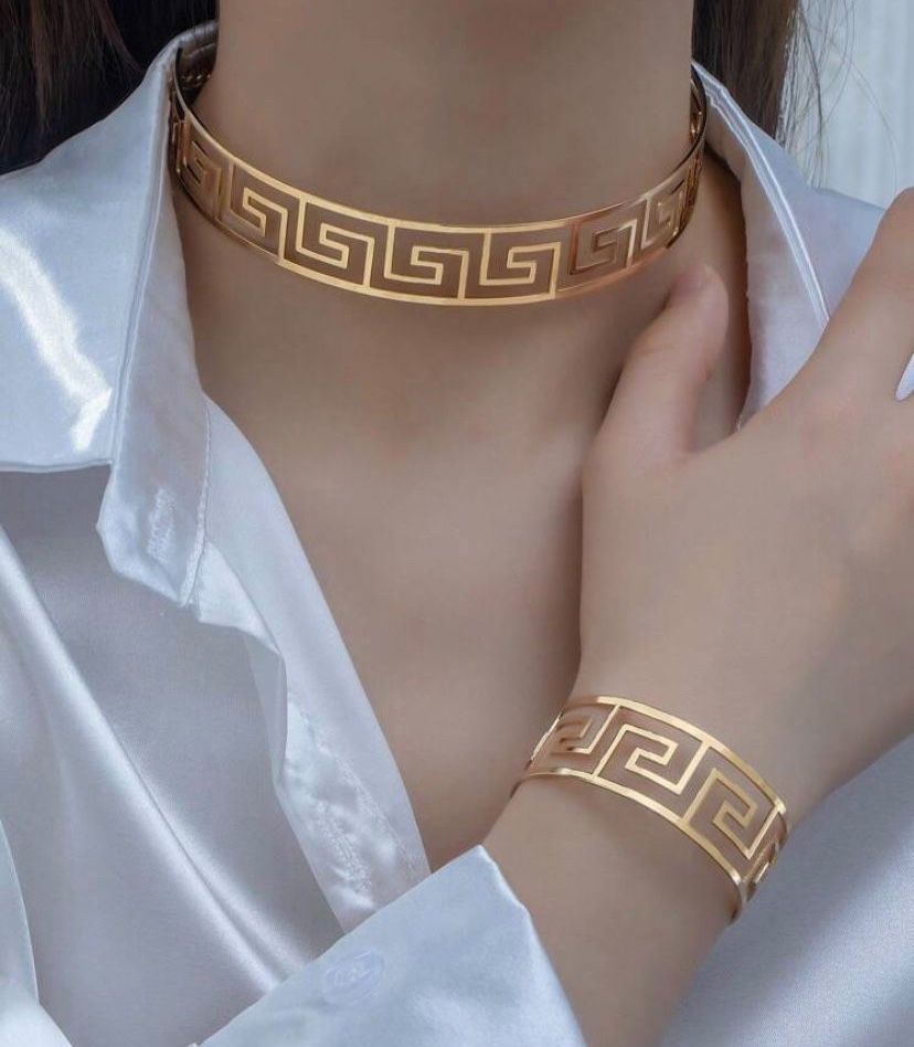 Beautiful Set Gold Plated Steel For Petite Women. New