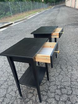 Modern solid wood  black table