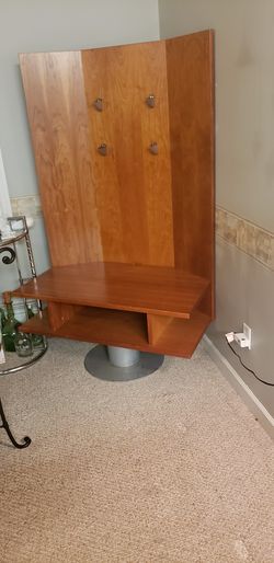 Entertainment center TV stand
