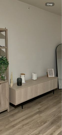 Modern Fluted TV Stand / Media Console – Natural Oak