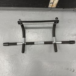 Pull Up Bar