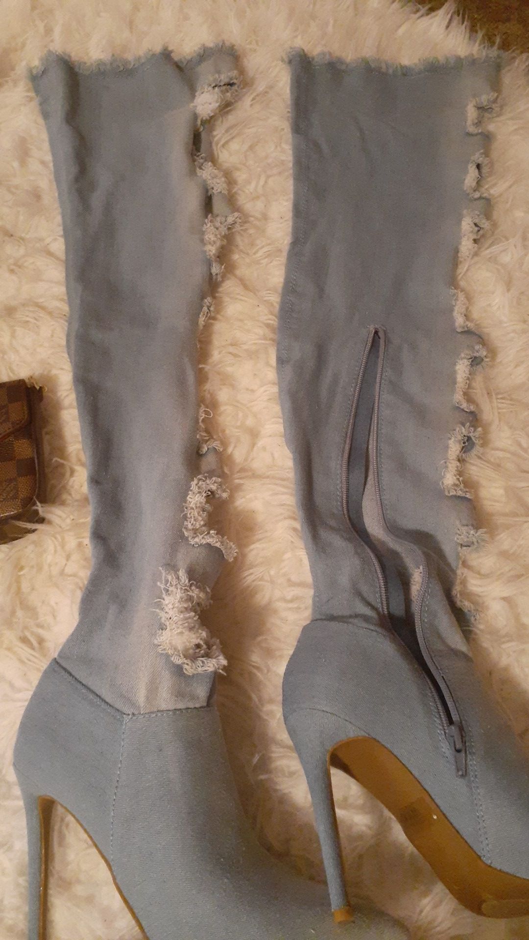 Boots $30 size 7 1/2