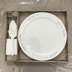 Wedding Cake Plate- Mr. & Mrs. 