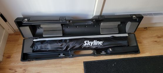 Skyline Exalt Banner with Travel Case and Light