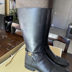 Michael Kors Boots 