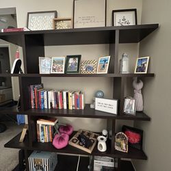 Bookshelf 