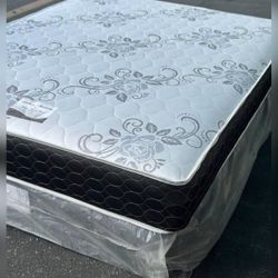 Queen Size Mattress/ Colchon