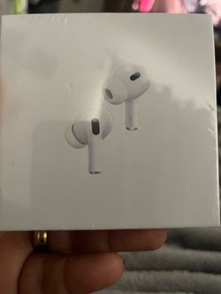 Wireless earbuds