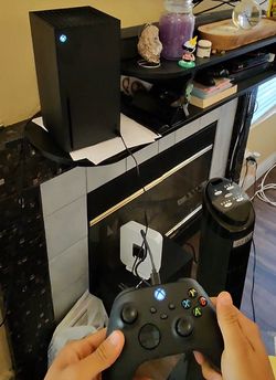 Xbox Series X 1TB, Never Used, No Box, All Cables + Controller Included