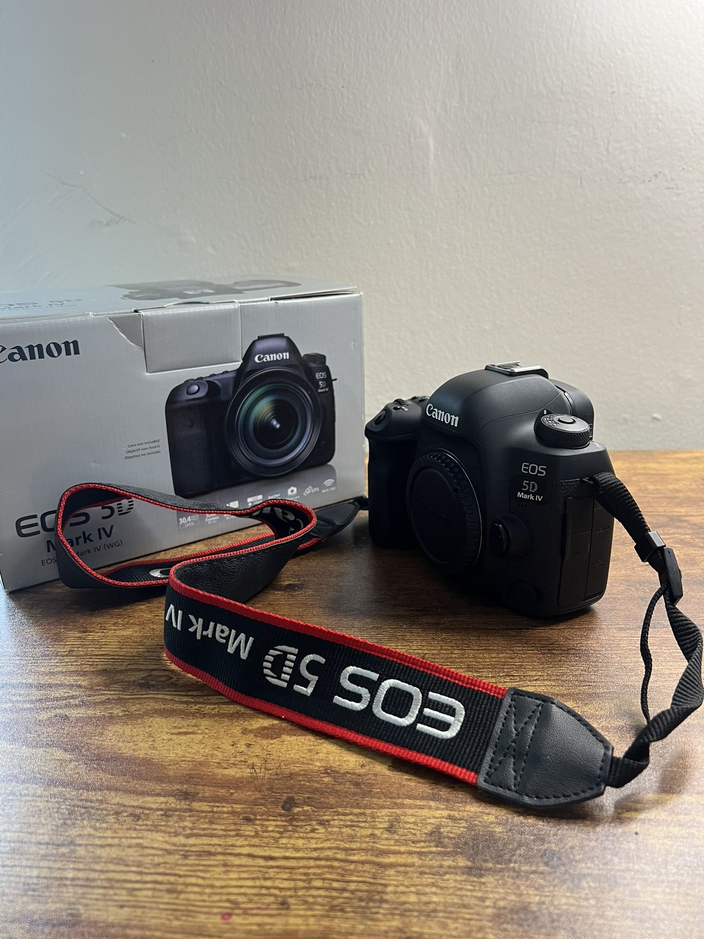Canon 5D Mark IV