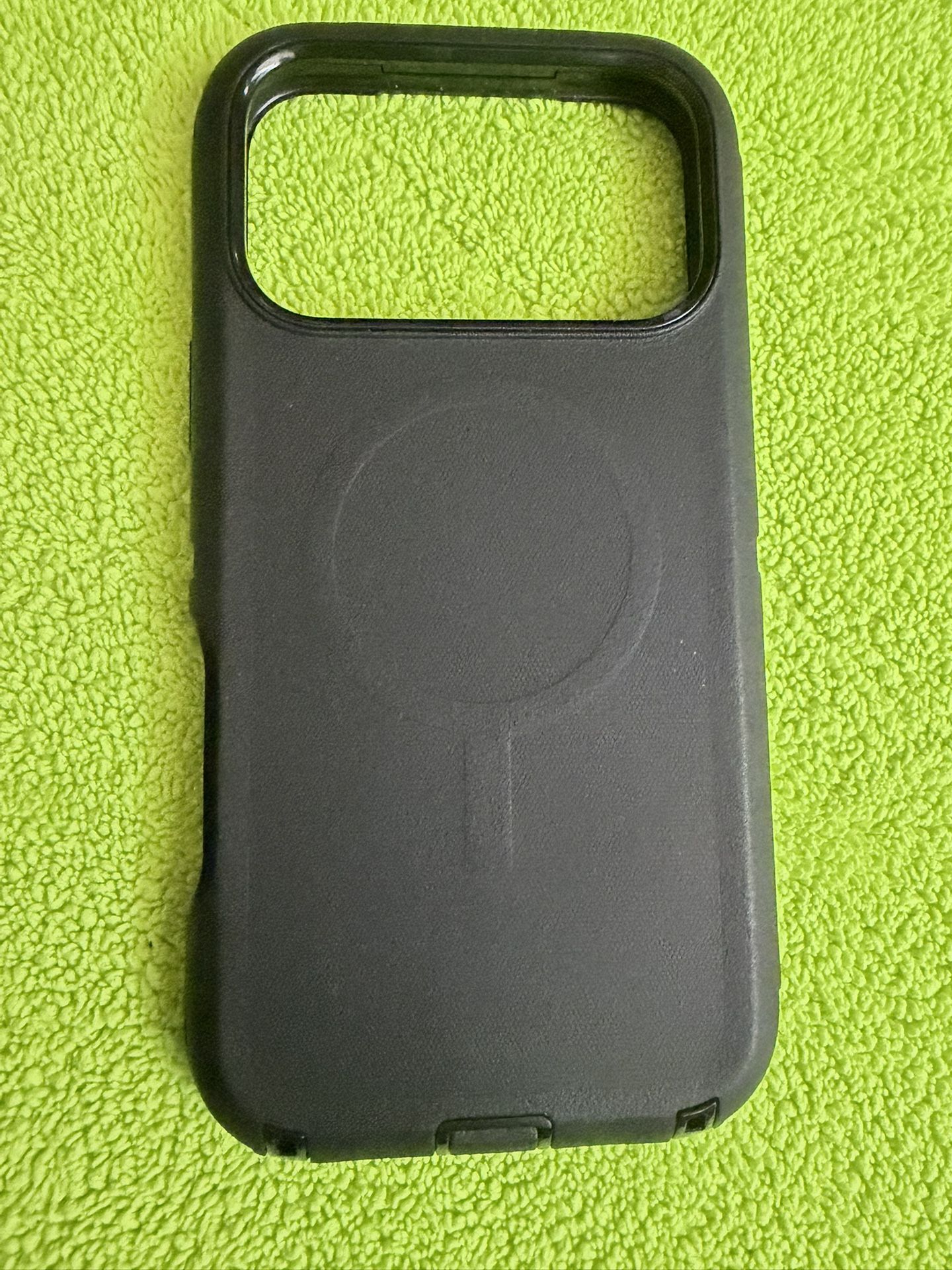 IPHONE 17 PRO MAX CASE