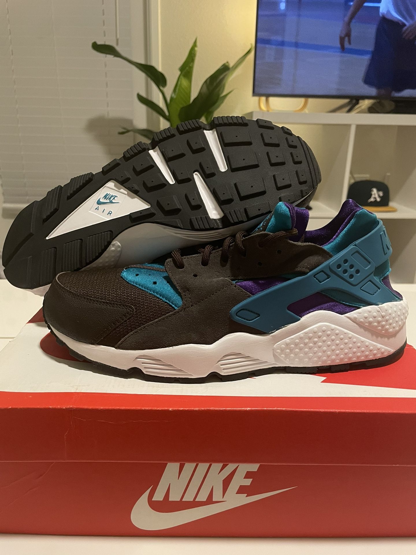 Nike Air Huarache Size? UK Exclusive Size 10.5