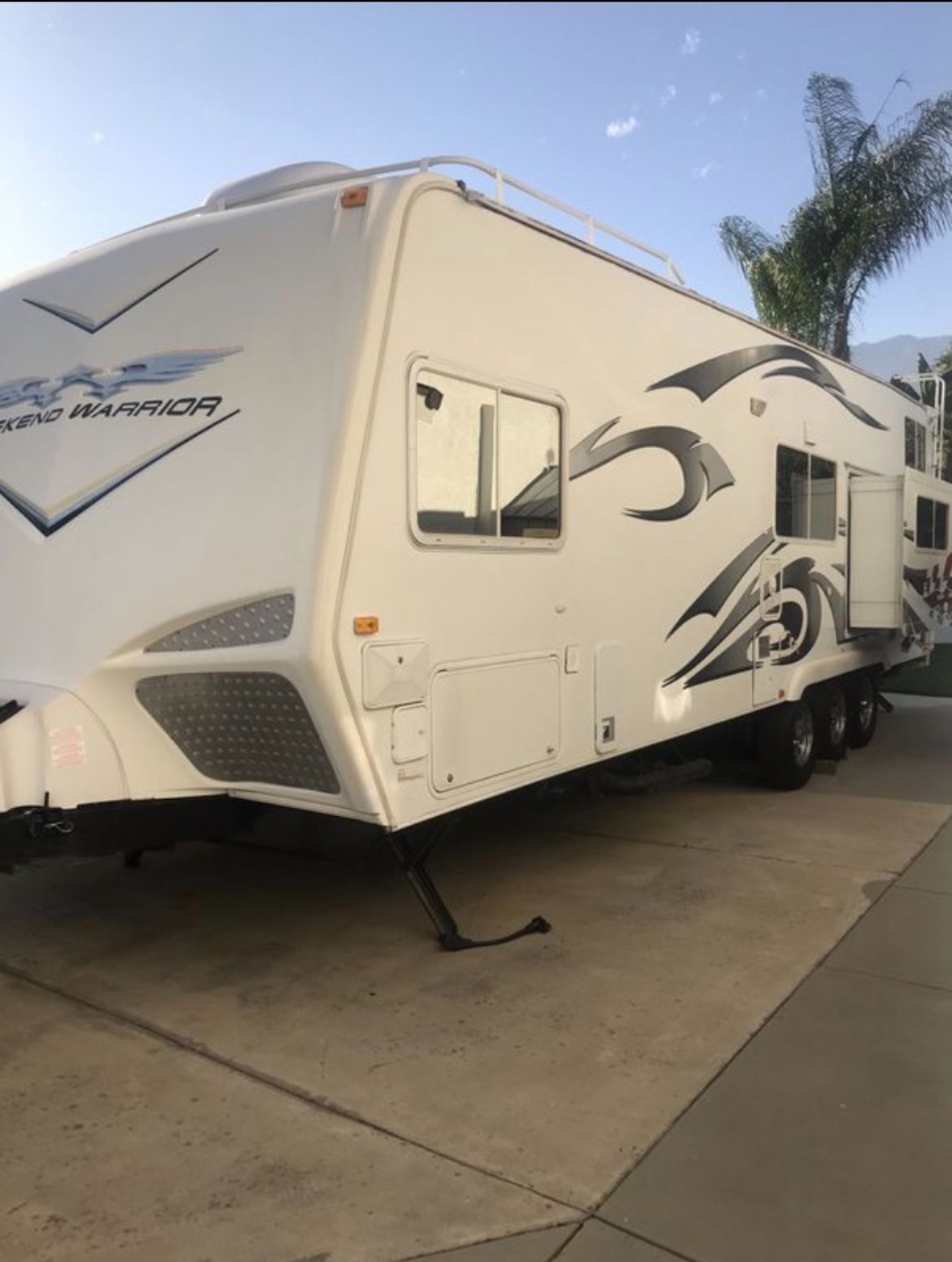 28’ Toy Hauler Weekend Warrior