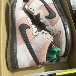 KCDC X DUNK HIGH SB '20TH ANNIVERSARY' Size 8