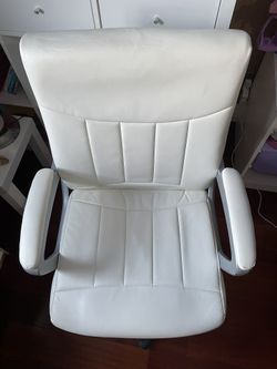 White Office Chair- Comfortable And Functional Perfect For Any Room Or Office