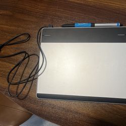 Wacom Intuos Pad And Pen - Free