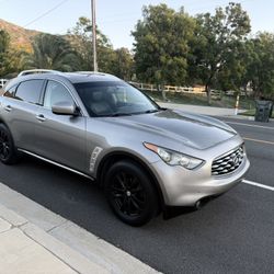 2010 Infiniti FX35