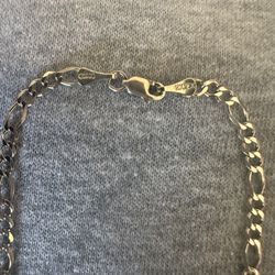 10k Gold Figaro Style Chain
