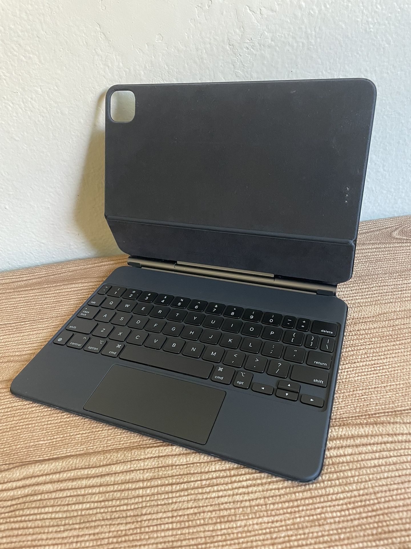 Apple Magic Keyboard For iPad Pro 11” And Air