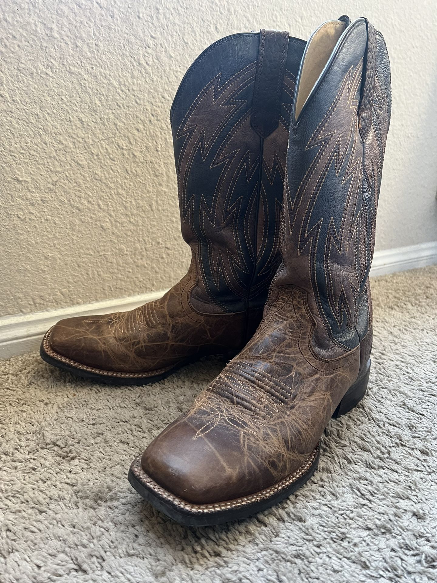 Ariat Boots- New