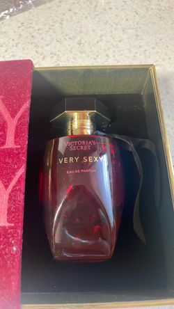 Must Go- Victoria's Secret Very Sexy Eau de Parfum