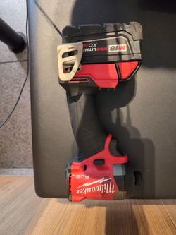 Milwaukee 2000 lb nut driver