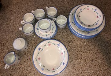 Dish set for 6