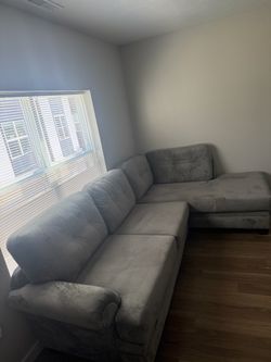 Sectional couch 10’ x 6’