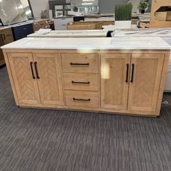 72” Bathroom Vanity In Wood Color 